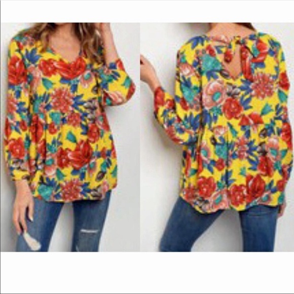 Boho Floral V-N City Front/Back Top - Picture 2 of 10